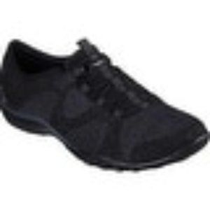 SKECHERS Relaxed Fit Breathe-Easy Opportuknity